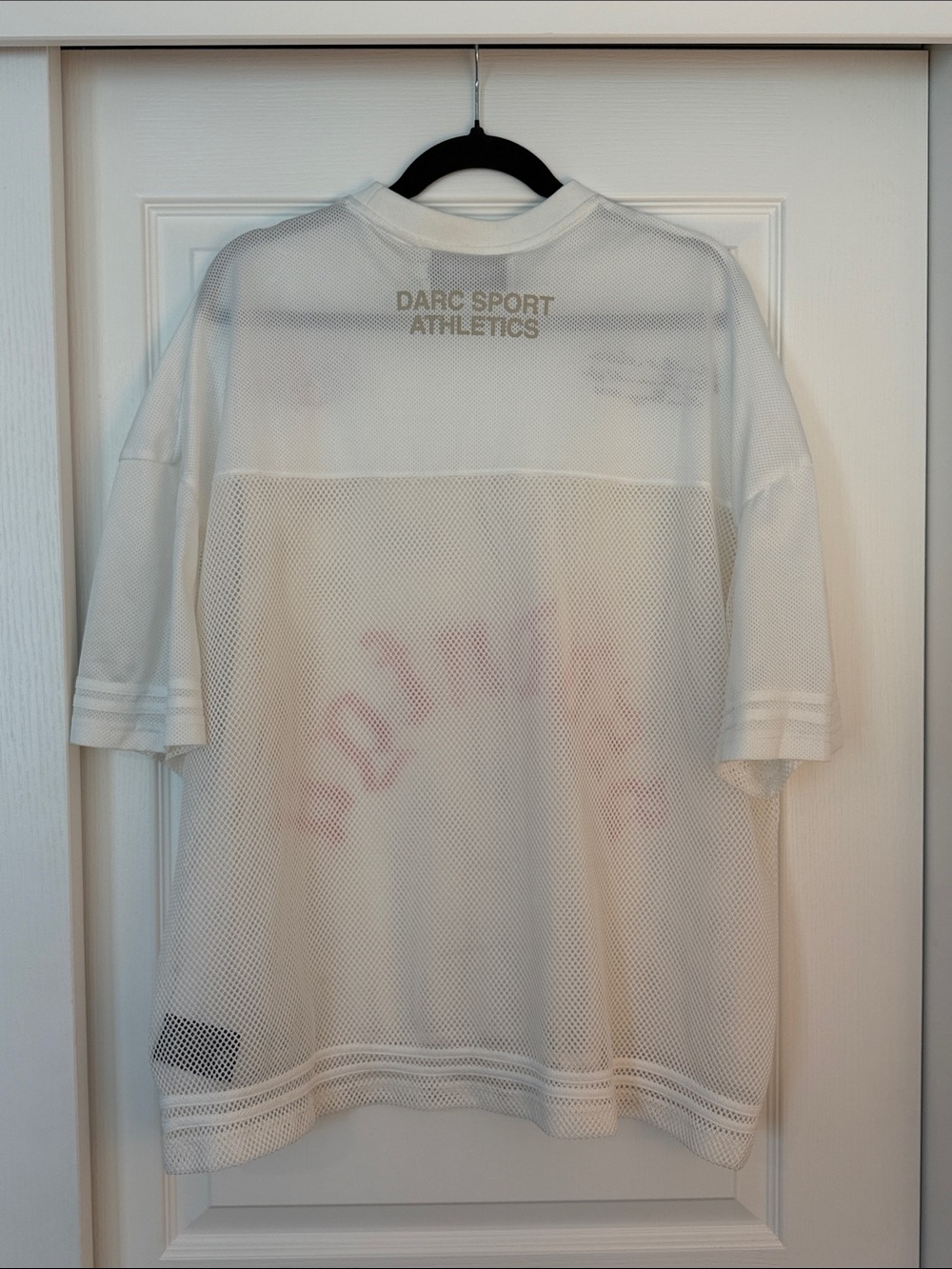 Darc Sport White Mesh Short-Sleeve Men's Shirt with Red Graphic - Picture 2 of 2